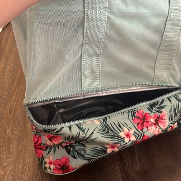 Blue Hawaiian Bag - Picture 2 of 2